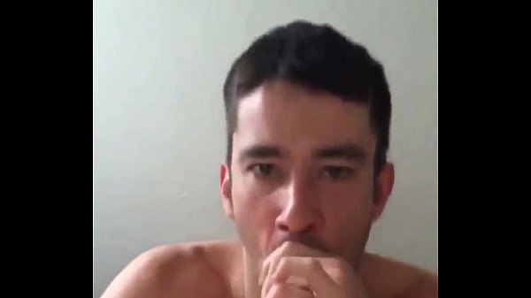 Engolindo o pau inteiro, real homemade gay