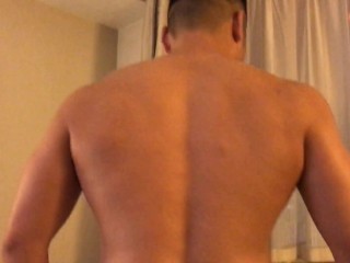 chinese muscle bear show time