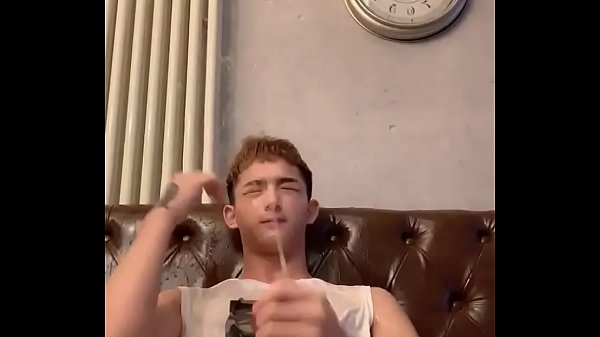 Handsome Asian guy pissing jerkoff, best Asian gay porn sites