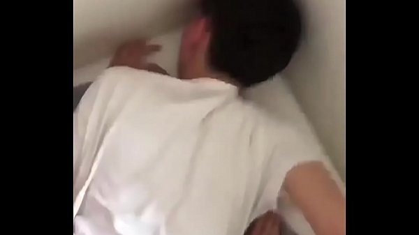 Le rompen culo a morrito, amatuer gay