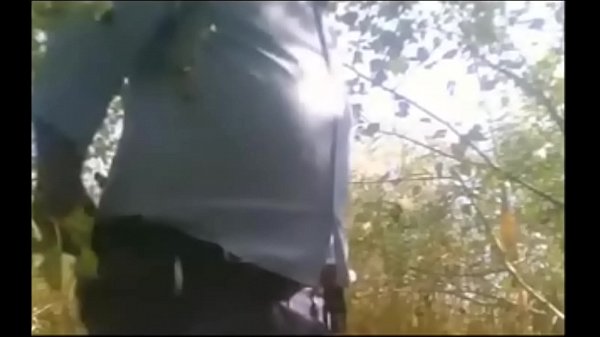 Macho Gozando Gostoso no Cú do Viadinho no Mato