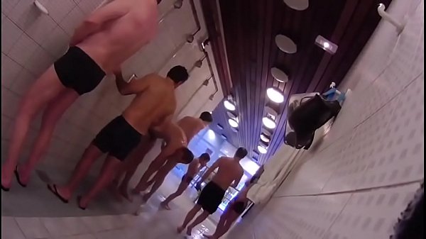 Spycam vestiaires, douches et toilettes