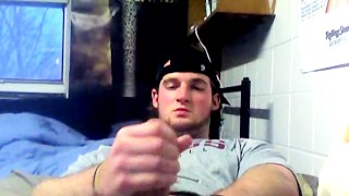 Stud college guy cums