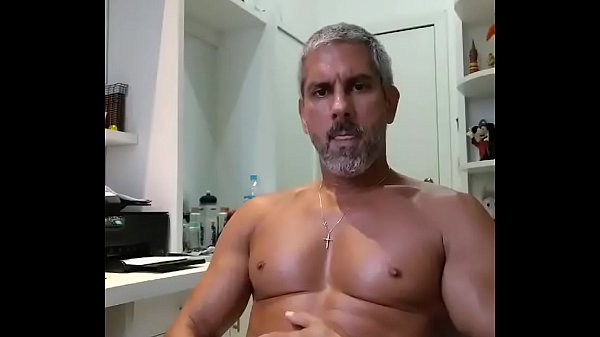 daddy dotado caiu na net gravando vídeo pra puto