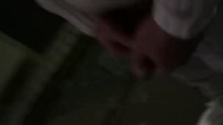 亀頭がピカピカ輝いてるBOY ＠放尿