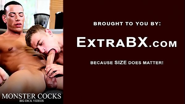 Gay Fuck in the Locker Room