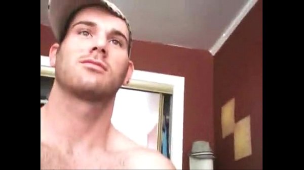 Handsome hairy guy reveals his secret on cam – gayslutcam.com