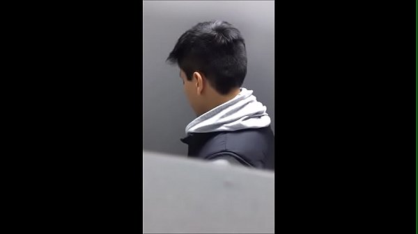 PAJERO EN RIPLEY DE MIRAFLORES