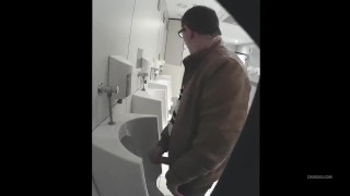 cruising in toilet 2