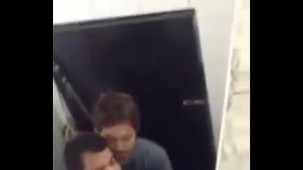 Dando pro gordinho no banheiro, amatour gay porn
