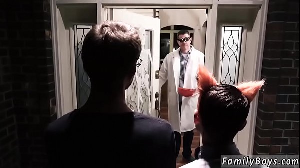 Emo gay boys Trick Or Treat