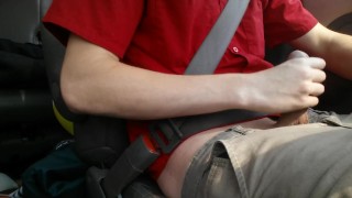 Jerking off while delivering pizza