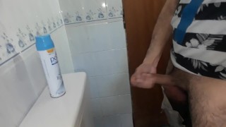 Paja en el baño