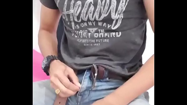 Sao anh ấy không bắn?