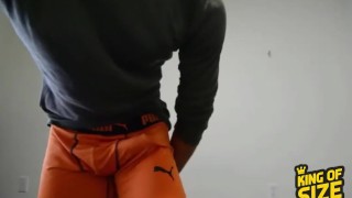 Super sexy, hairy and HUNG!