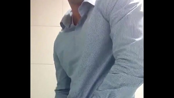 Trai đẹp sóc lọc