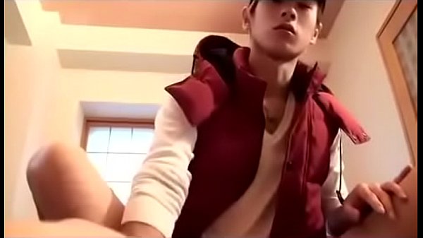 Como pedir uma pizza no Japão, Asian gay couple