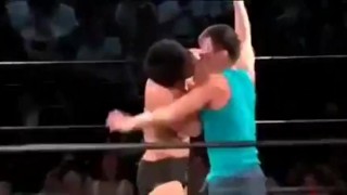 WTF Japanese Wrestling, Wierdly hot