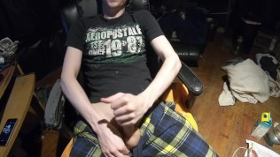 Big Dick Teen + Watching Loud Moaning Daddy Porn