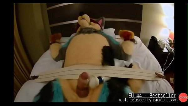 Furman Jerked-off With Vibrator Music by EU 44