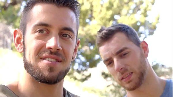 NextDoorBuddies – Stepbrothers Seduce New Neighbor