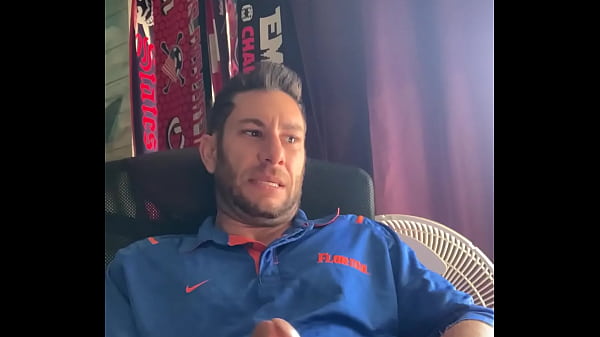 Porn actor wank his cock