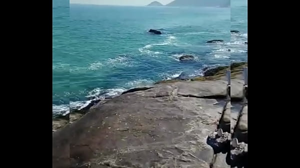 O malhado me fudeu gostoso na Praia do Abricó.