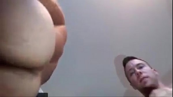 Socando fundo no cu do amigo (00 01 55)