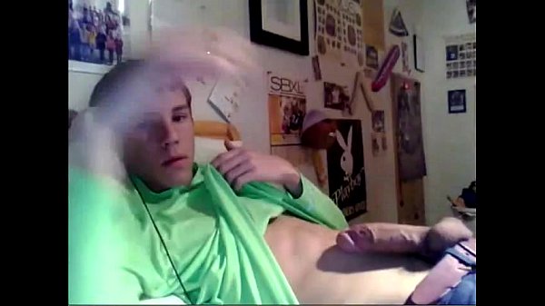 Webcam – Student Jerks Off His Big Uncut Large Cock and Cums