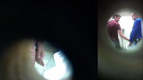 Espiando machos: Buraco na parede pt1