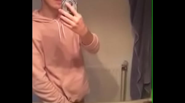 novinho gostoso na  punheta gostosa