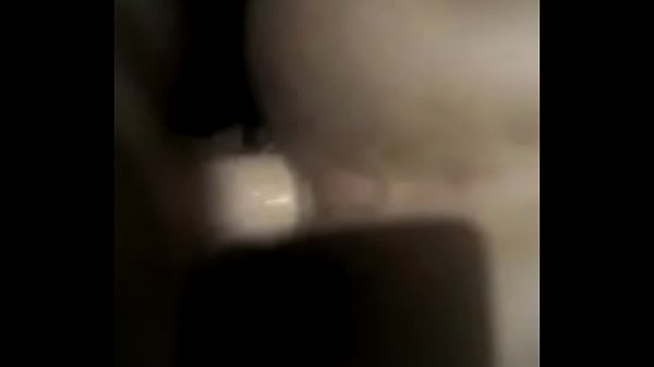 COMENDO O CU DO NOVINHO GAY